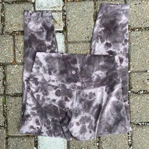 lululemon tie dye leggings